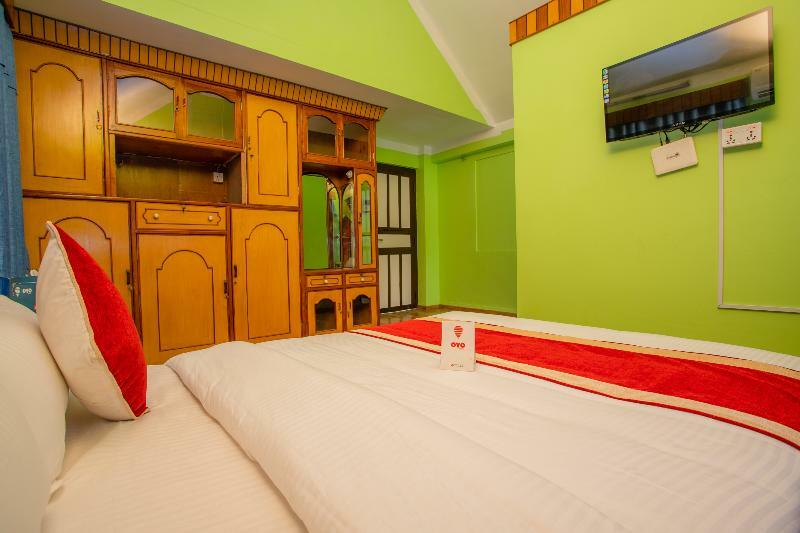 Oyo 146 Somewhere Hotel & Resturant Катманду Экстерьер фото